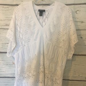 Lane Bryant sz 22/24 Light crochet style top